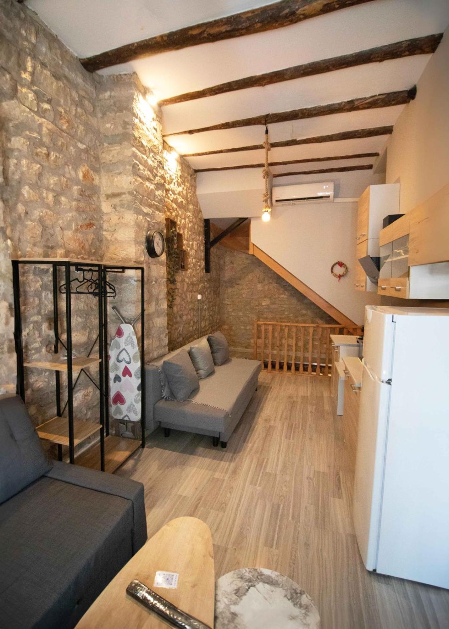 Agora Boutique Apartments Ioannina Buitenkant foto