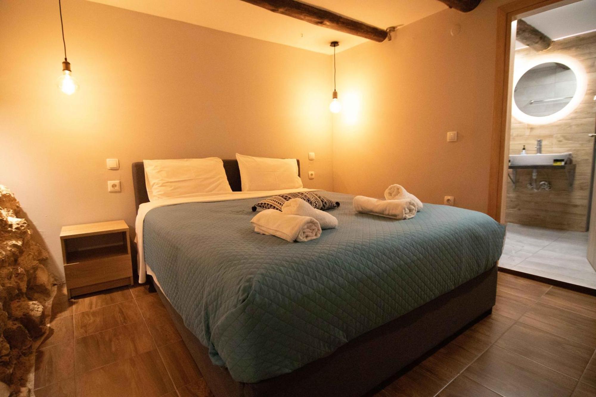 Agora Boutique Apartments Ioannina Buitenkant foto